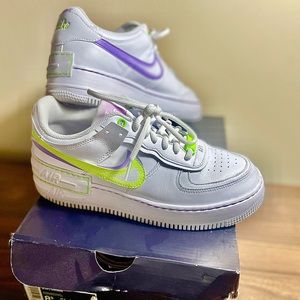 W NIKE AF1 SHADOW: Electric